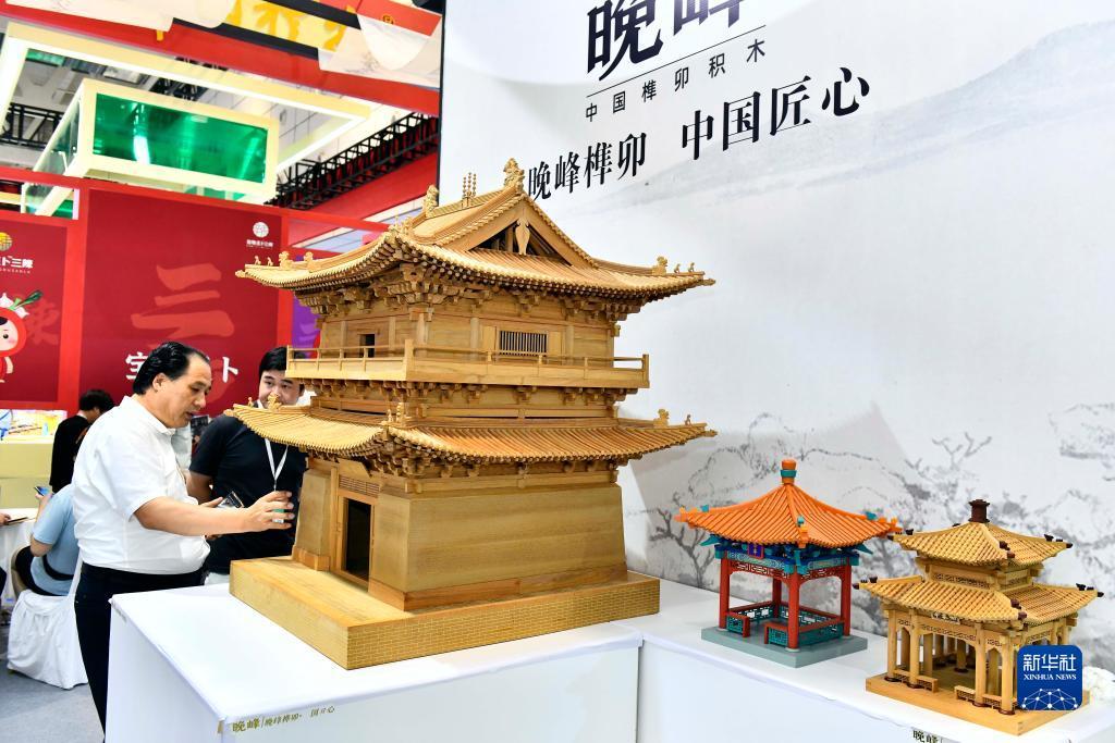 大富豪水果机押注